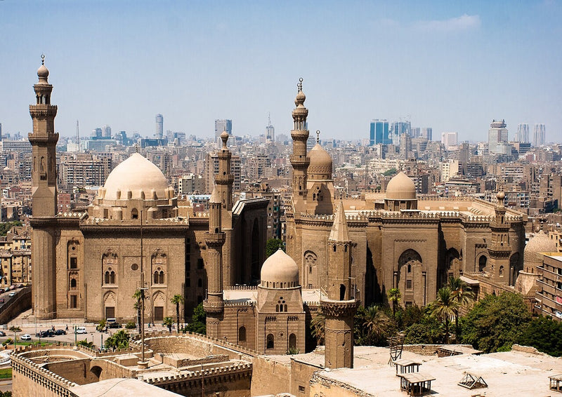 مسجد الرفاعي ومسجد السلطان حسن في القاهرة الإسلامية.